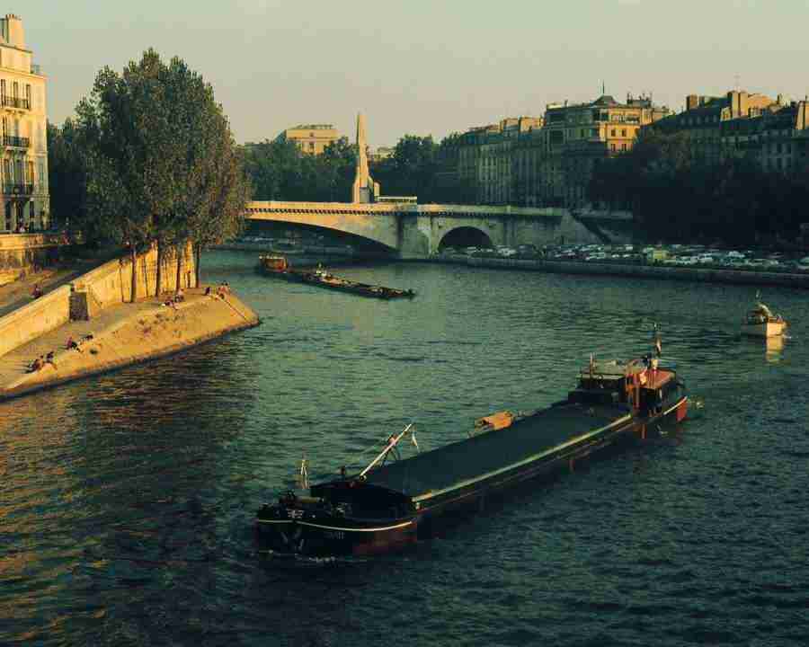 Vehicle, Ship and Airplane - Mixa Image Library ></a>
<script language=JavaScript> 
  var txt = 