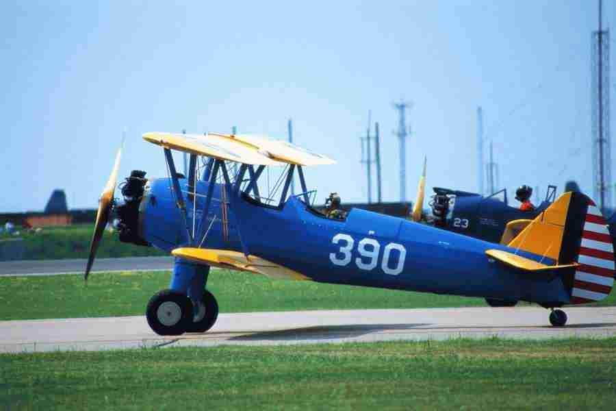 Vehicle, Ship and Airplane - Mixa Image Library ></a>
<script language=JavaScript> 
  var txt = 