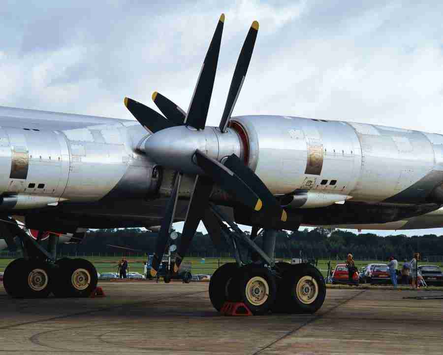 Vehicle, Ship and Airplane - Mixa Image Library ></a>
<script language=JavaScript> 
  var txt = 