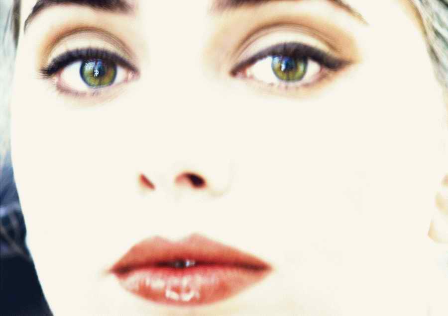 Fragment Faces - PhotoAlto ></a>
<script language=JavaScript> 
  var txt = 