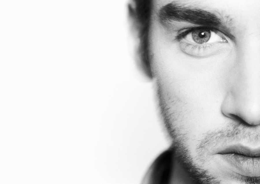 Fragment Faces - PhotoAlto ></a>
<script language=JavaScript> 
  var txt = 