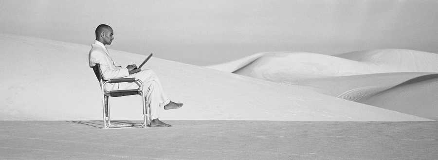 High Class Business - PhotoAlto ></a>
<script language=JavaScript> 
  var txt = 