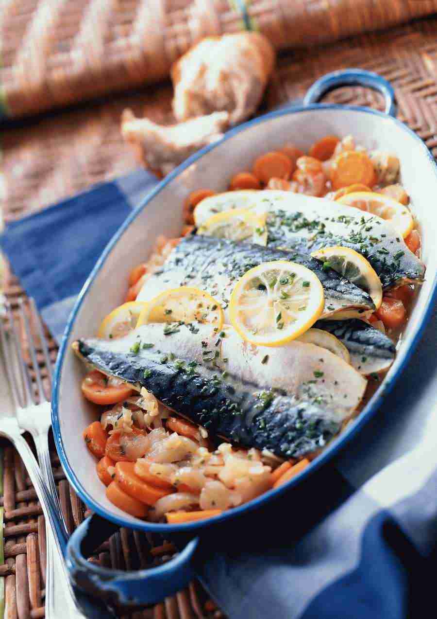 International Cuisine - PhotoAlto ></a>
<script language=JavaScript> 
  var txt = 