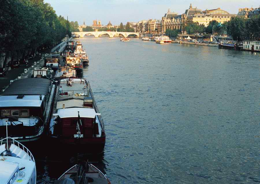 Paris The City - PhotoAlto ></a>
<script language=JavaScript> 
  var txt = 