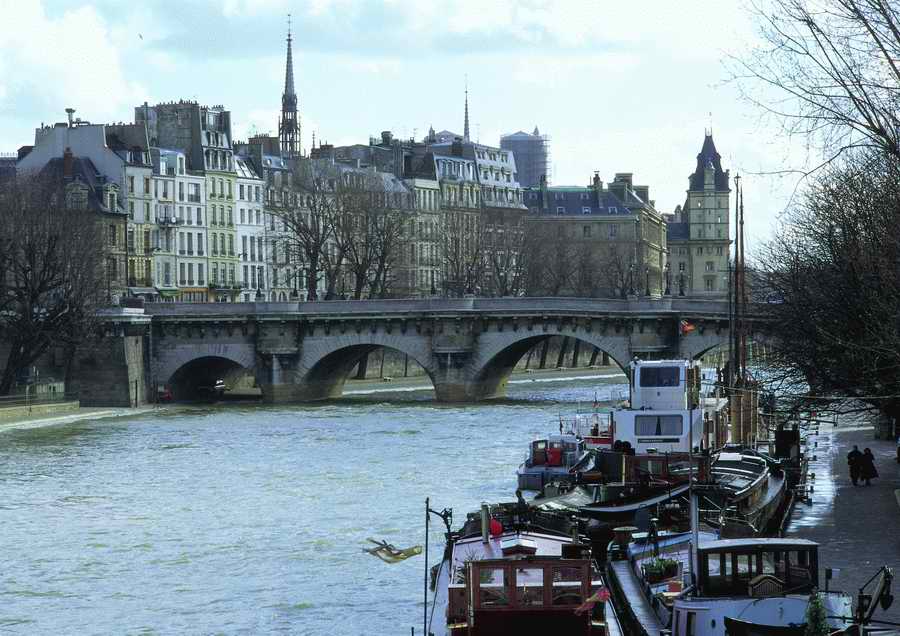 Paris The City - PhotoAlto ></a>
<script language=JavaScript> 
  var txt = 