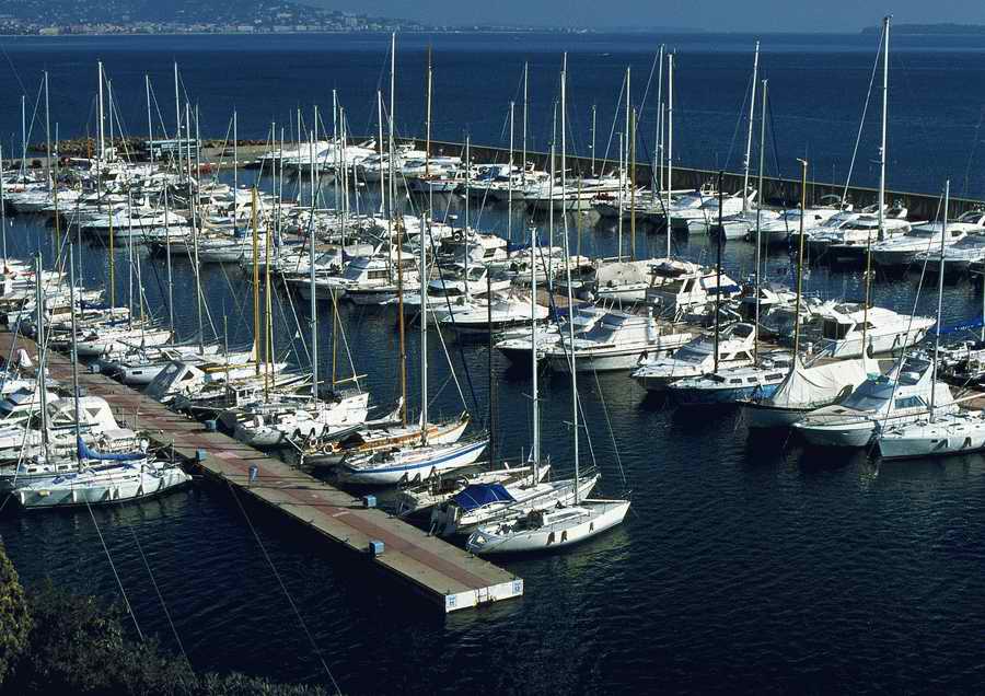 Transportation - PhotoAlto ></a>
<script language=JavaScript> 
  var txt = 