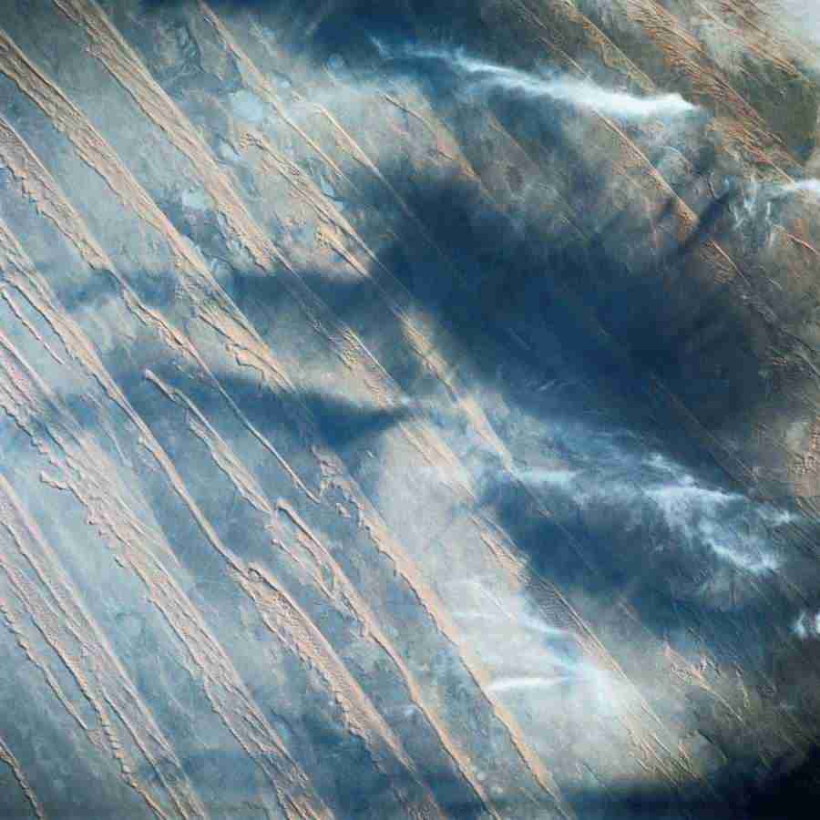 Earth in Focus - Photodisc Background Series ></a>
<script language=JavaScript> 
  var txt = 