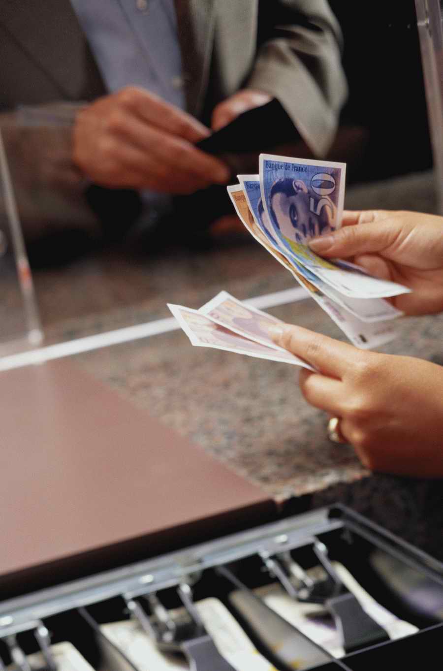 Banking & Finance - Photodisc ></a>
<script language=JavaScript> 
  var txt = 