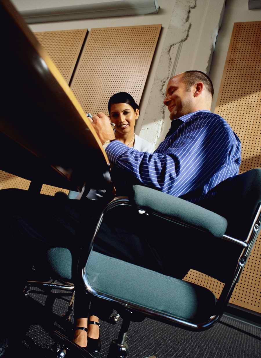 Business Today 2 - Photodisc ></a>
<script language=JavaScript> 
  var txt = 