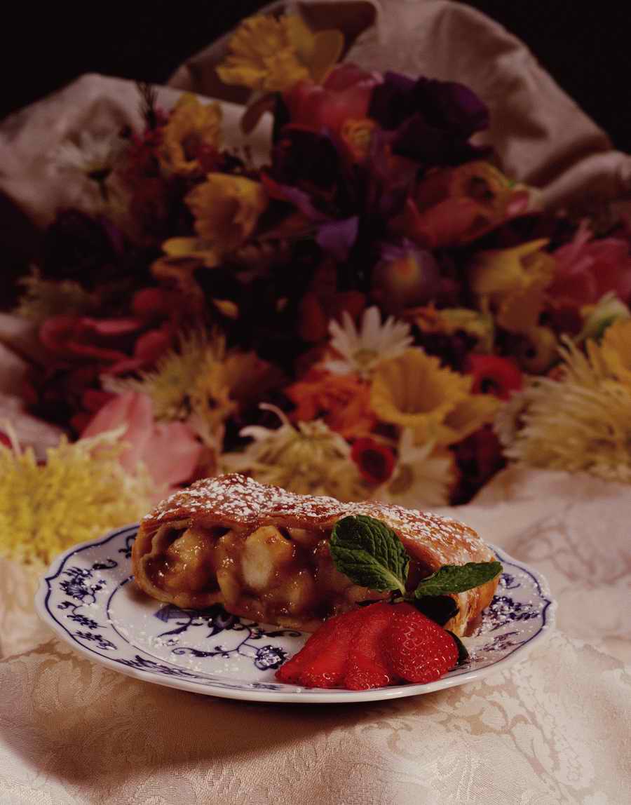 Contemporary Cuisine - Photodisc ></a>
<script language=JavaScript> 
  var txt = 