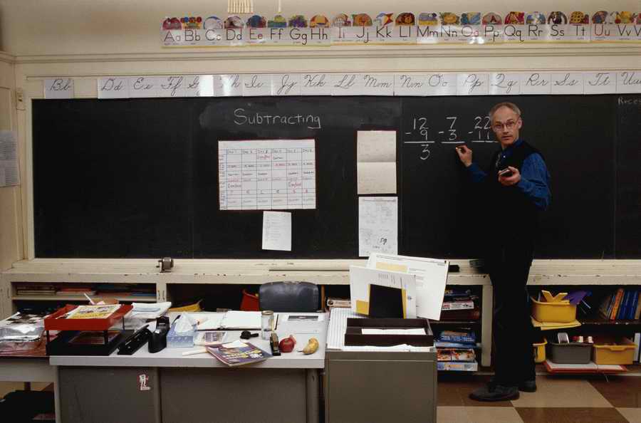 Education [PD41] - Photodisc ></a>
<script language=JavaScript> 
  var txt = 