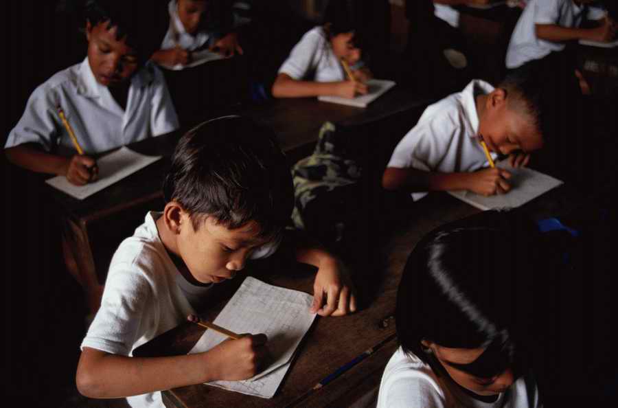 Education [PD41] - Photodisc ></a>
<script language=JavaScript> 
  var txt = 