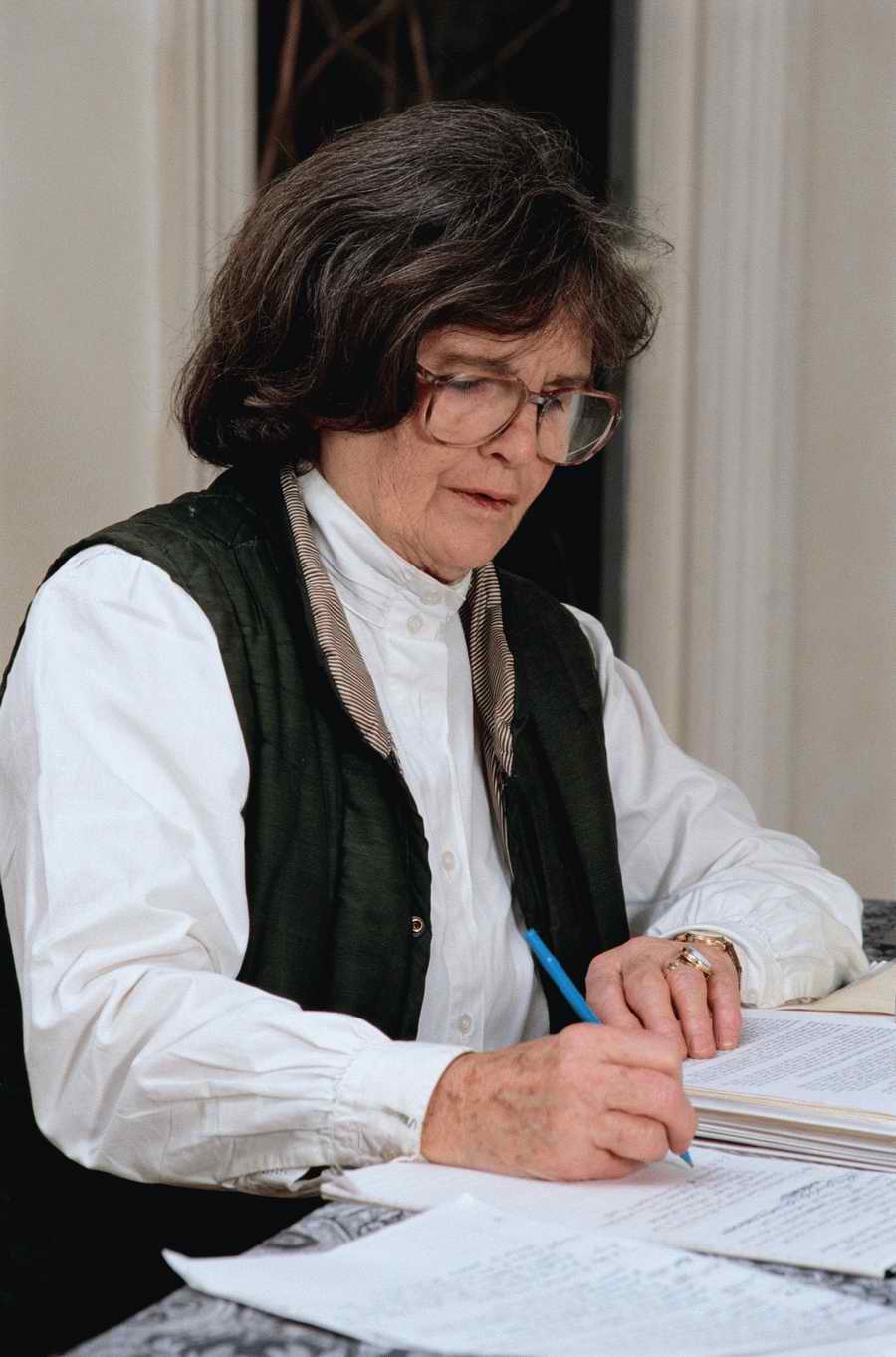 Education [PD41] - Photodisc ></a>
<script language=JavaScript> 
  var txt = 