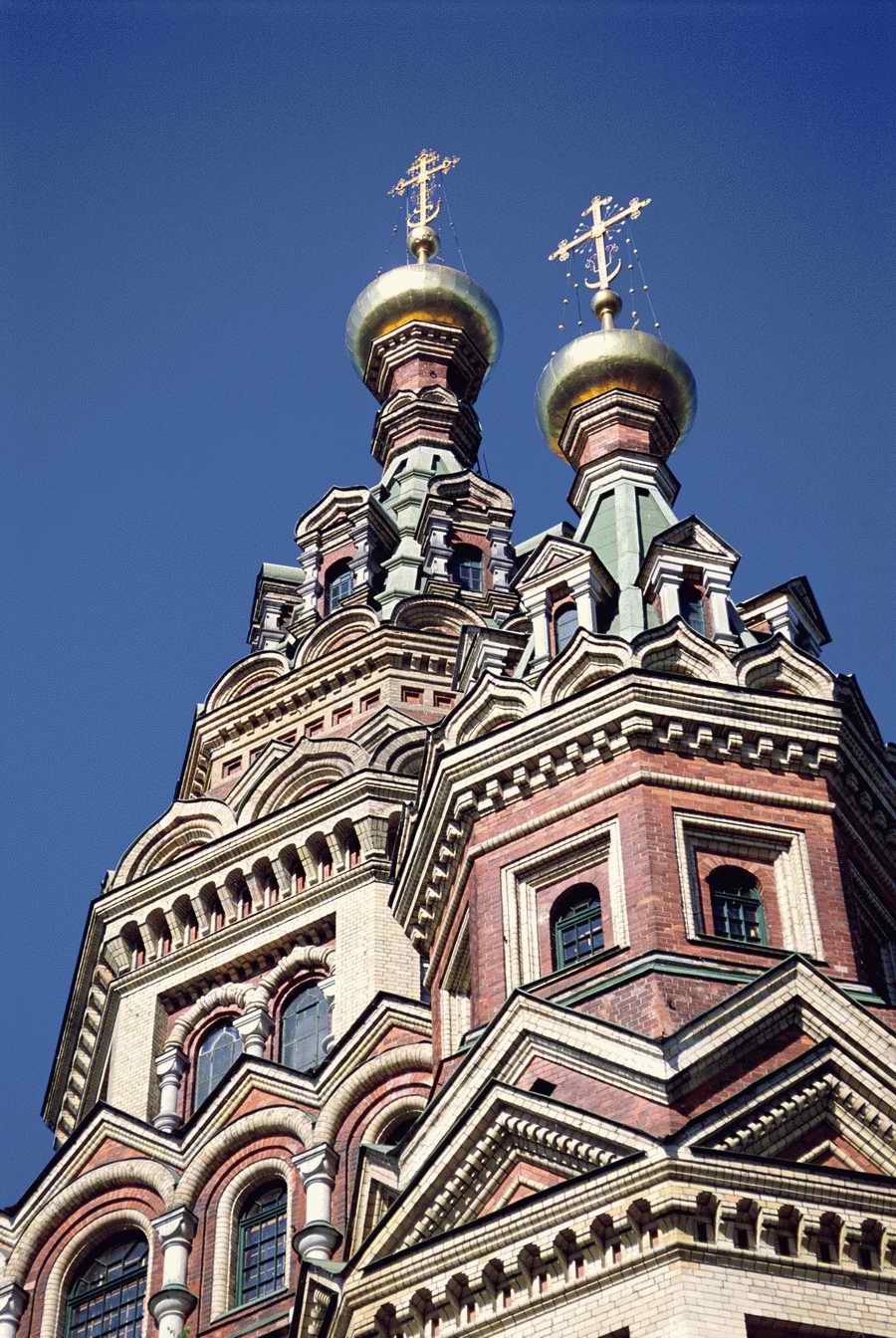 European Landmarks & Travel - Photodisc ></a>
<script language=JavaScript> 
  var txt = 
