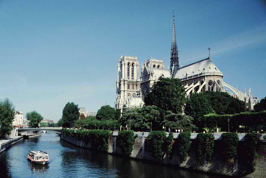 European Landmarks & Travel - Photodisc ></a>
<script language=JavaScript> 
  var txt = 