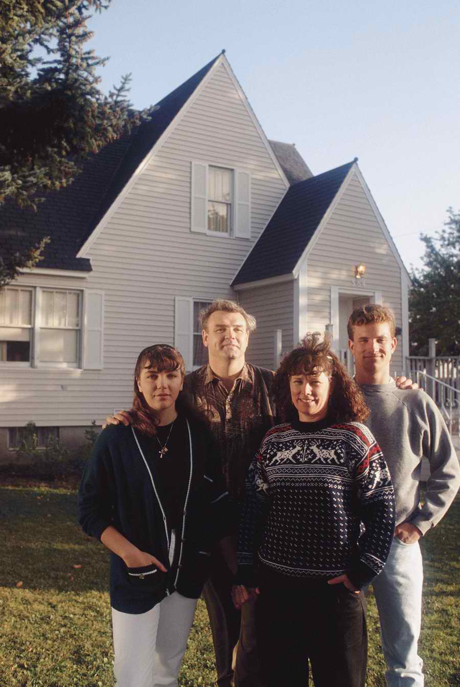 Family & Lifestyles - Photodisc ></a>
<script language=JavaScript> 
  var txt = 