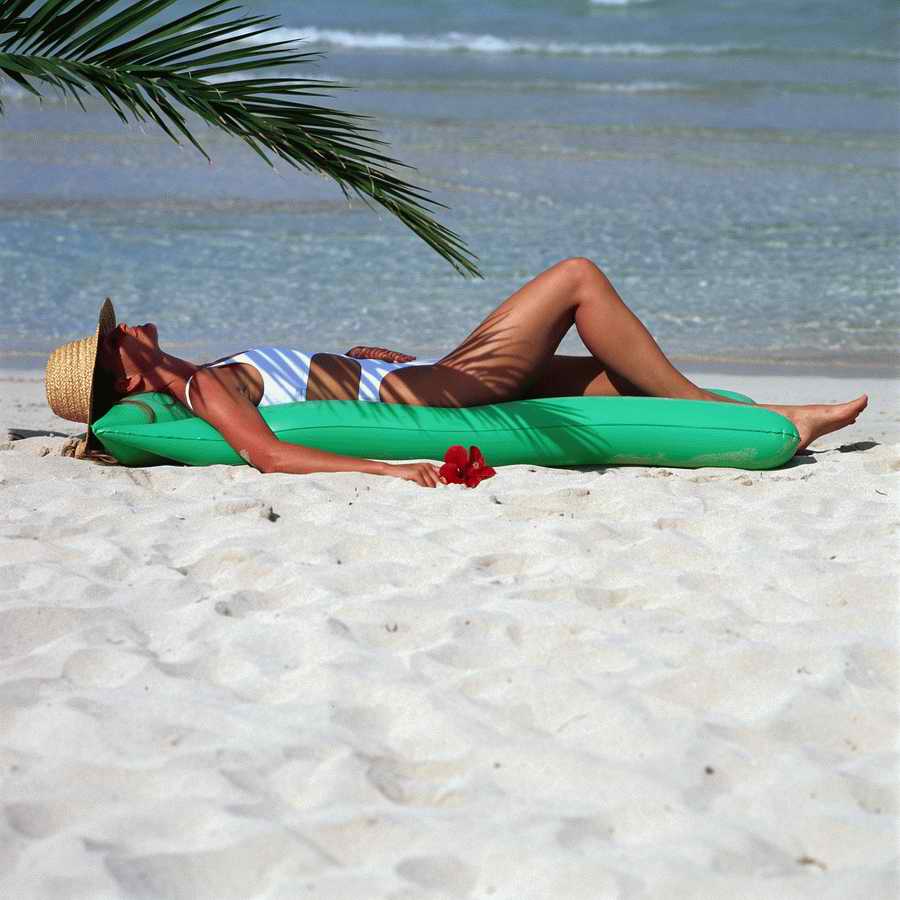 Going on Holiday - Photodisc ></a>
<script language=JavaScript> 
  var txt = 