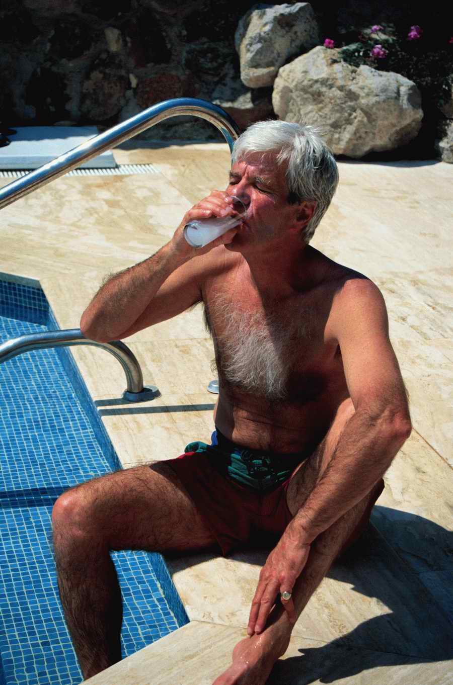 Going on Holiday - Photodisc ></a>
<script language=JavaScript> 
  var txt = 