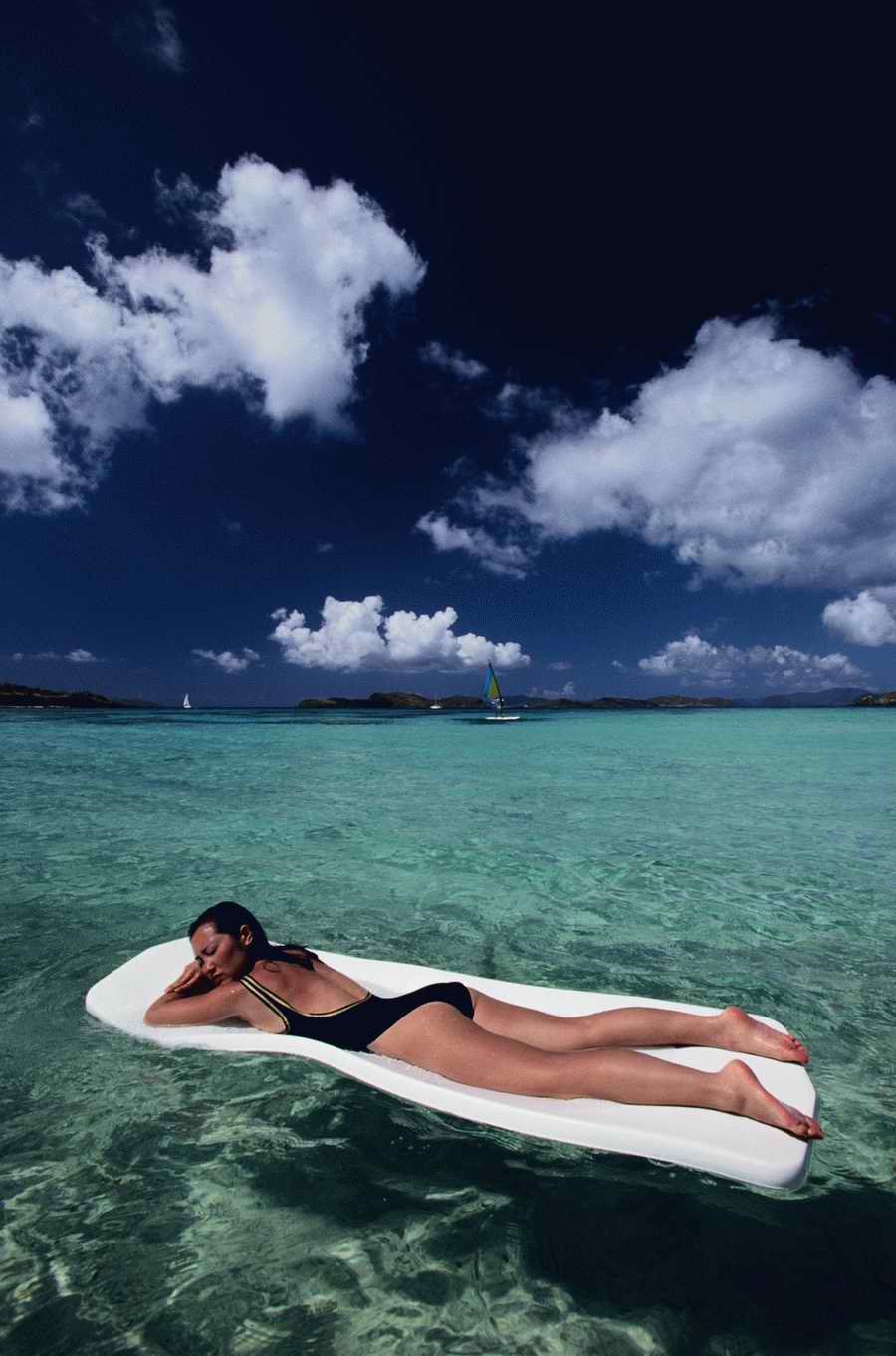 Going on Holiday - Photodisc ></a>
<script language=JavaScript> 
  var txt = 