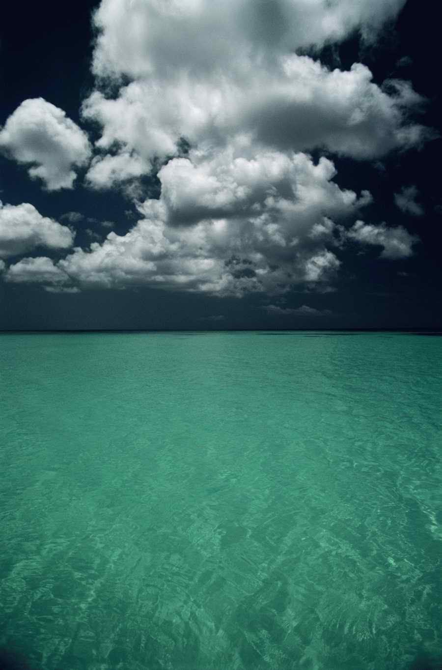 Going on Holiday - Photodisc ></a>
<script language=JavaScript> 
  var txt = 