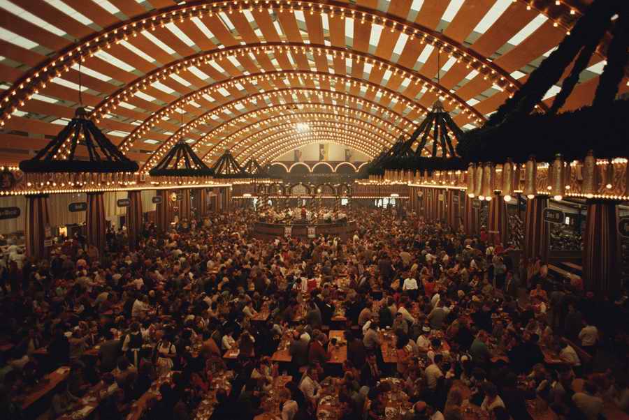 Holidays & Celebrations - Photodisc ></a>
<script language=JavaScript> 
  var txt = 