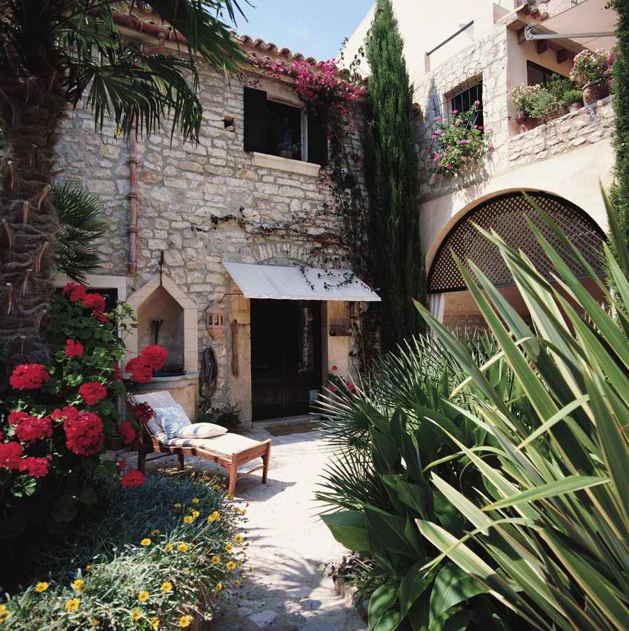 Homes & Gardens - Photodisc ></a>
<script language=JavaScript> 
  var txt = 