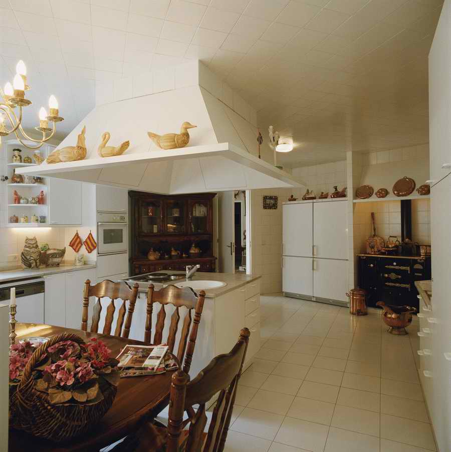 Homes & Gardens - Photodisc ></a>
<script language=JavaScript> 
  var txt = 