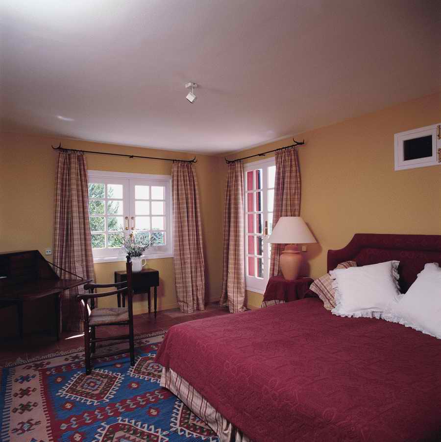 Homes & Gardens - Photodisc ></a>
<script language=JavaScript> 
  var txt = 