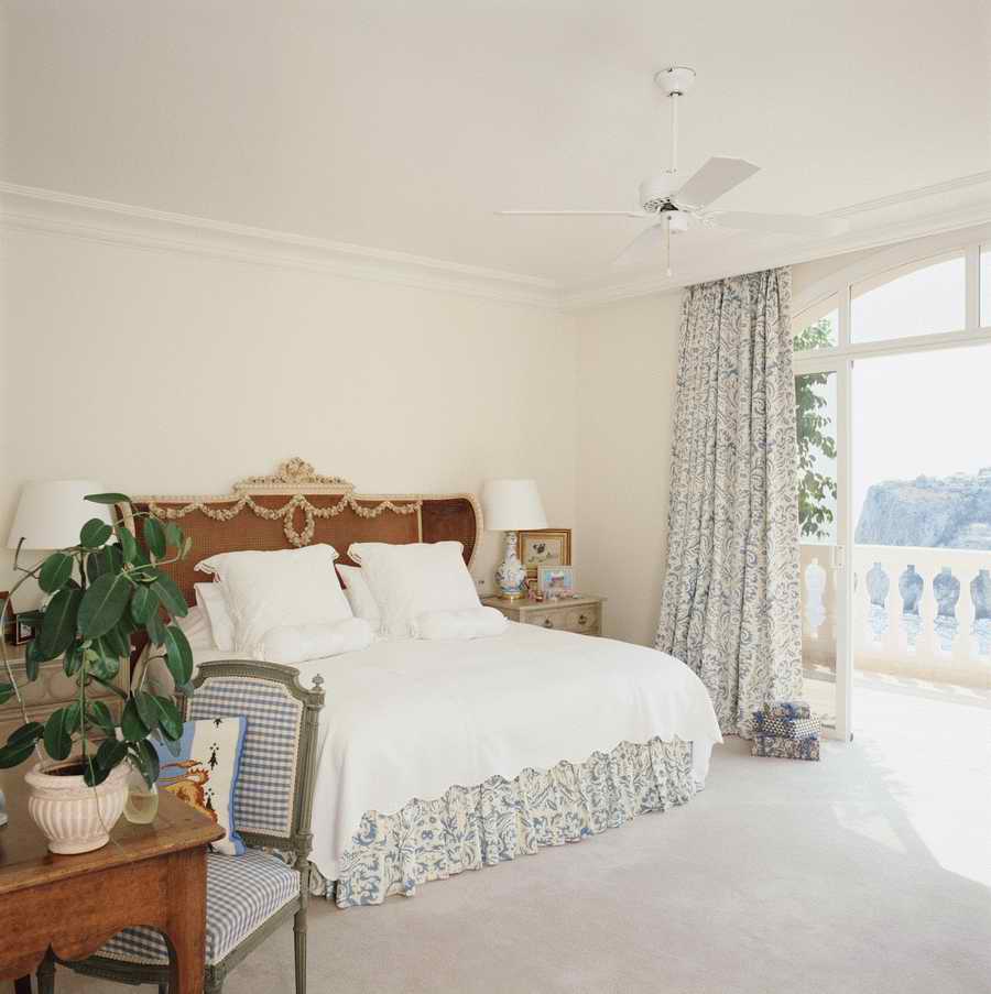 Homes & Gardens - Photodisc ></a>
<script language=JavaScript> 
  var txt = 