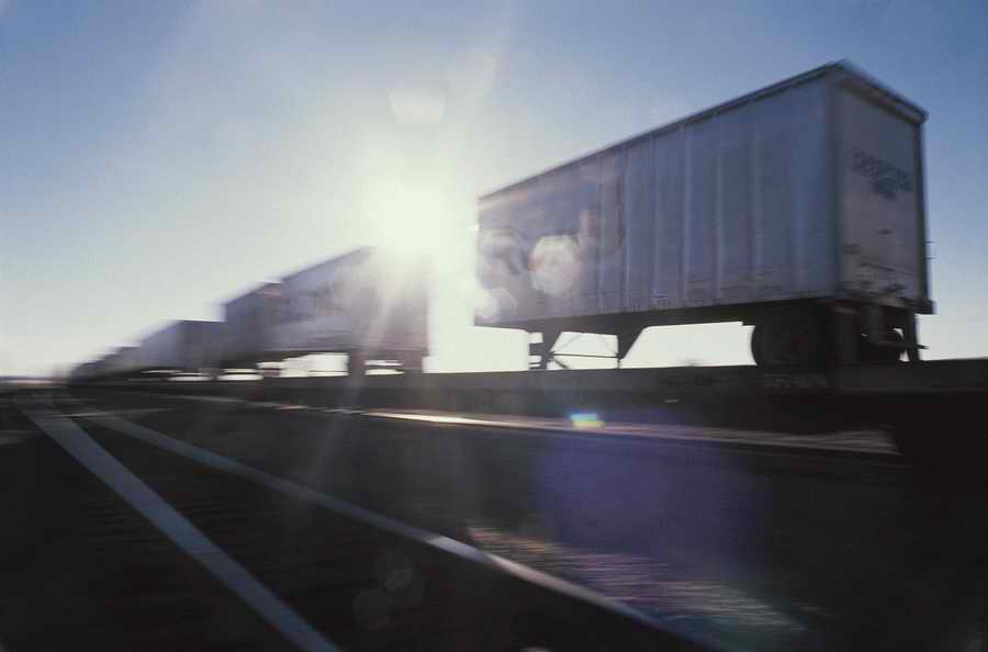 Industry & Transportation - Photodisc ></a>
<script language=JavaScript> 
  var txt = 