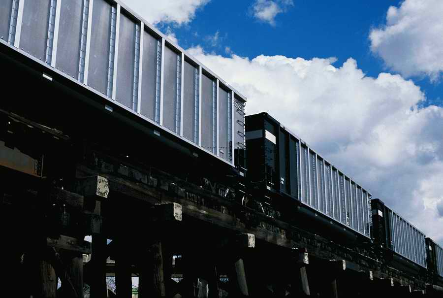 Industry & Transportation - Photodisc ></a>
<script language=JavaScript> 
  var txt = 