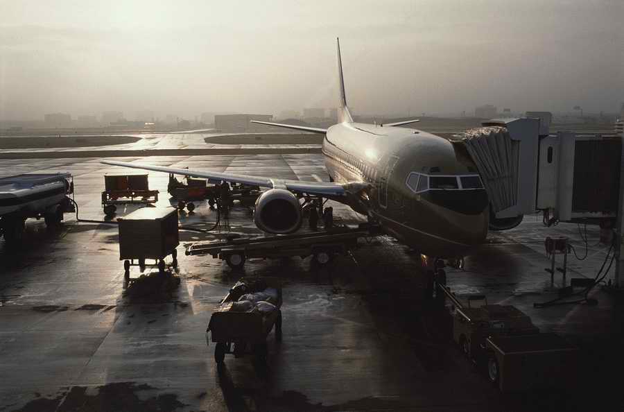 Industry & Transportation - Photodisc ></a>
<script language=JavaScript> 
  var txt = 