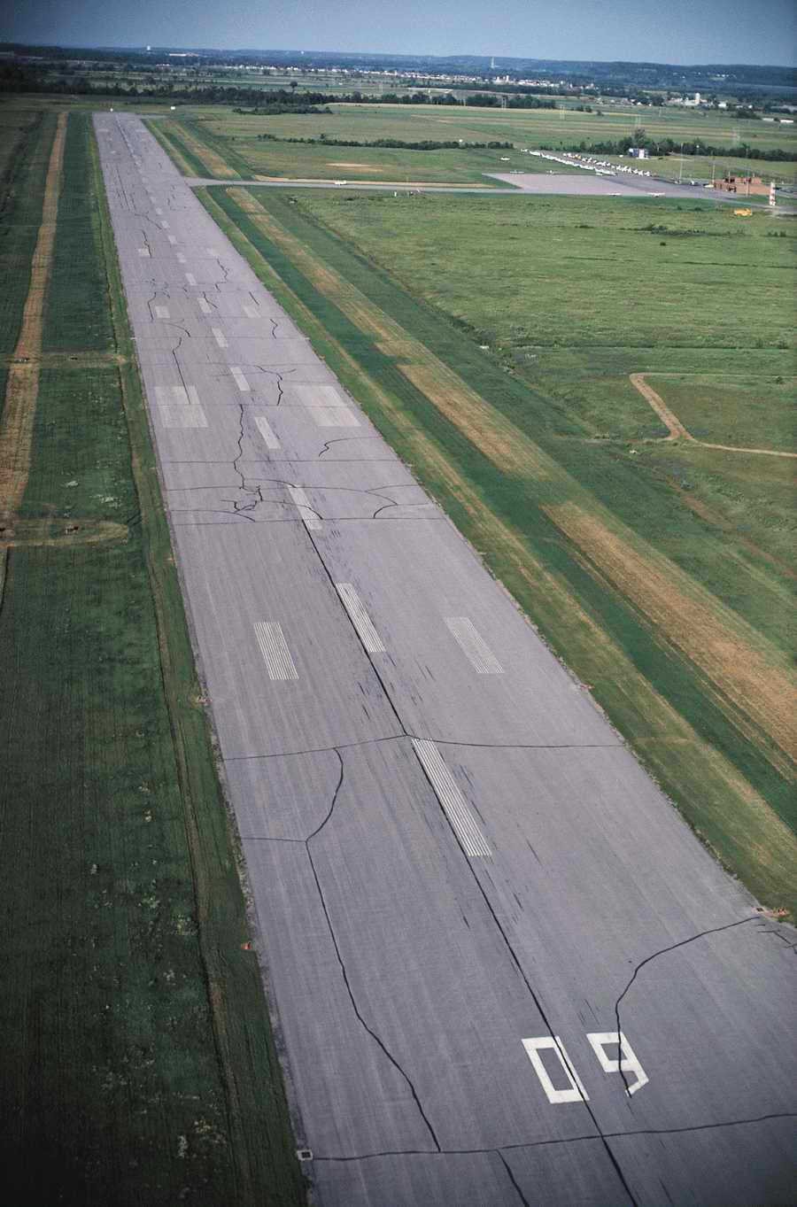 Industry & Transportation - Photodisc ></a>
<script language=JavaScript> 
  var txt = 