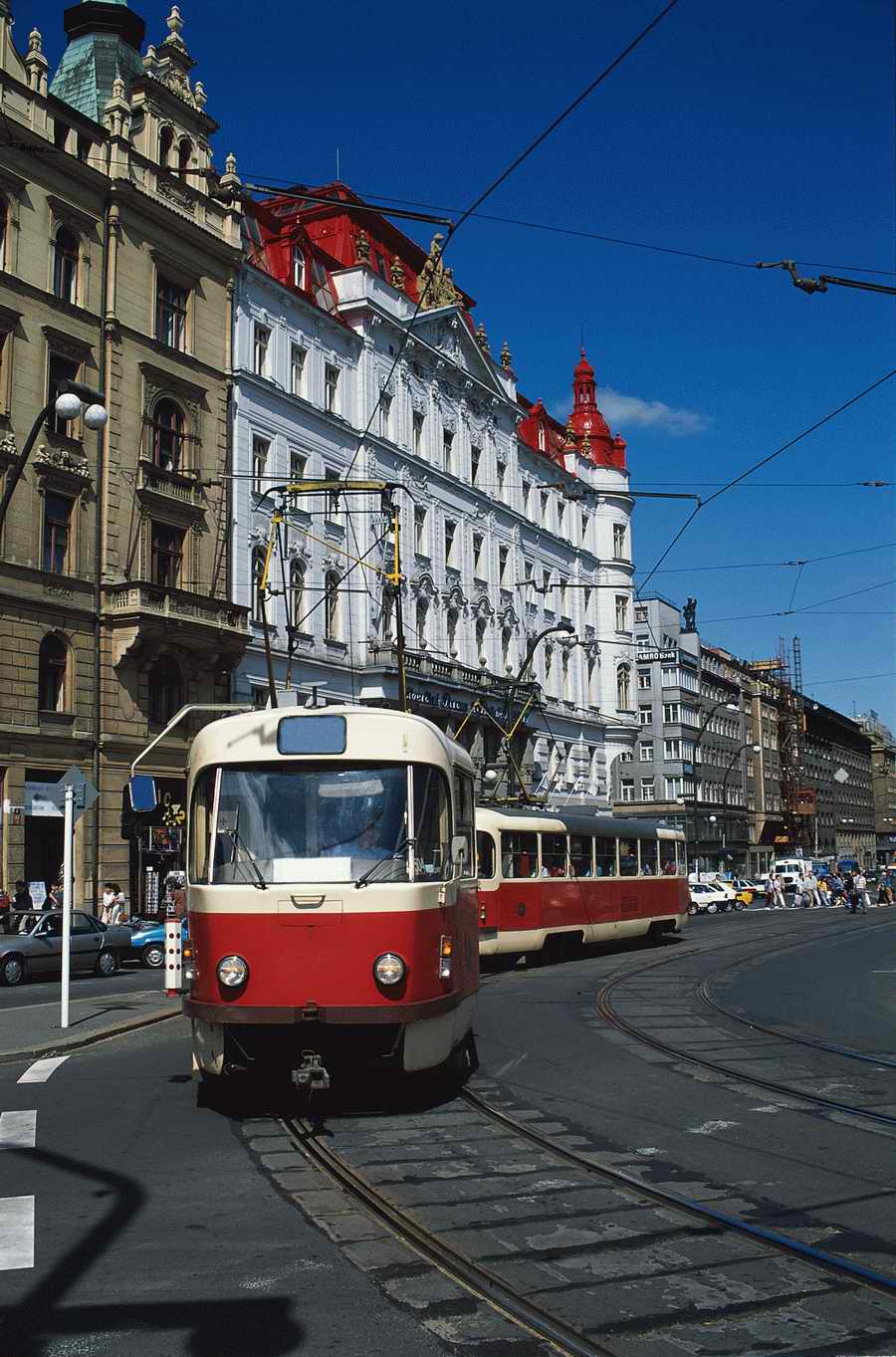 Industry & Transportation - Photodisc ></a>
<script language=JavaScript> 
  var txt = 