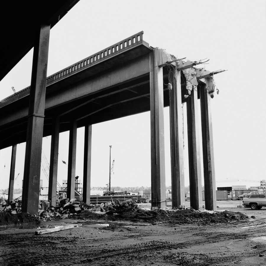 Industry & Transportation - Photodisc ></a>
<script language=JavaScript> 
  var txt = 