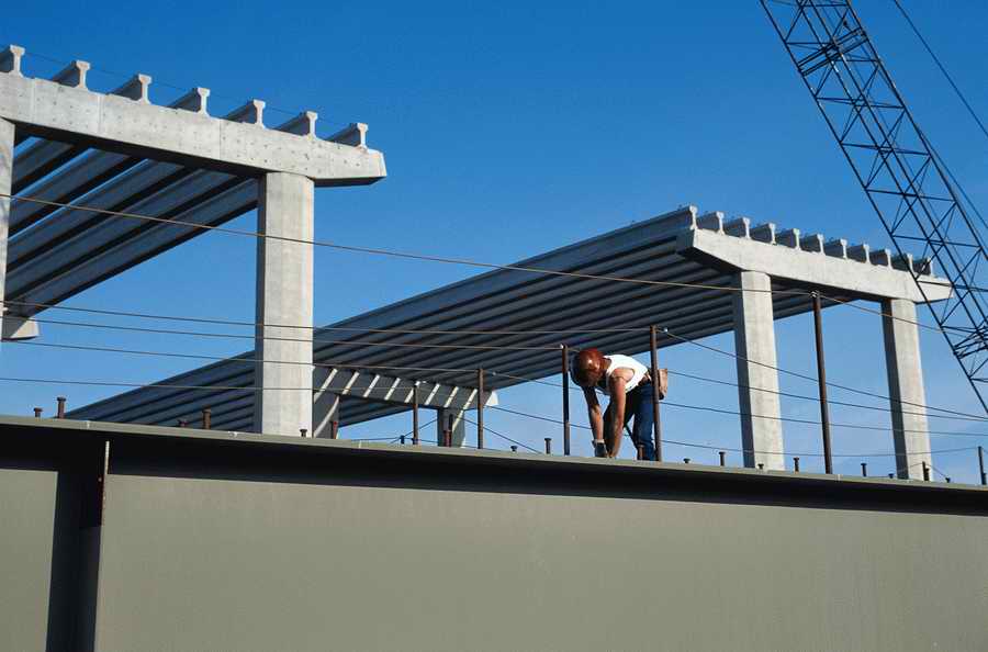 Industry & Transportation - Photodisc ></a>
<script language=JavaScript> 
  var txt = 