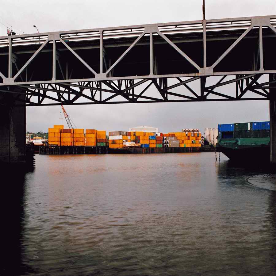 Industry & Transportation - Photodisc ></a>
<script language=JavaScript> 
  var txt = 