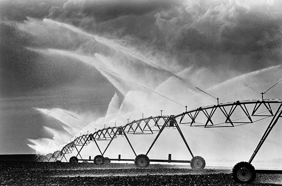 Industry & Transportation - Photodisc ></a>
<script language=JavaScript> 
  var txt = 