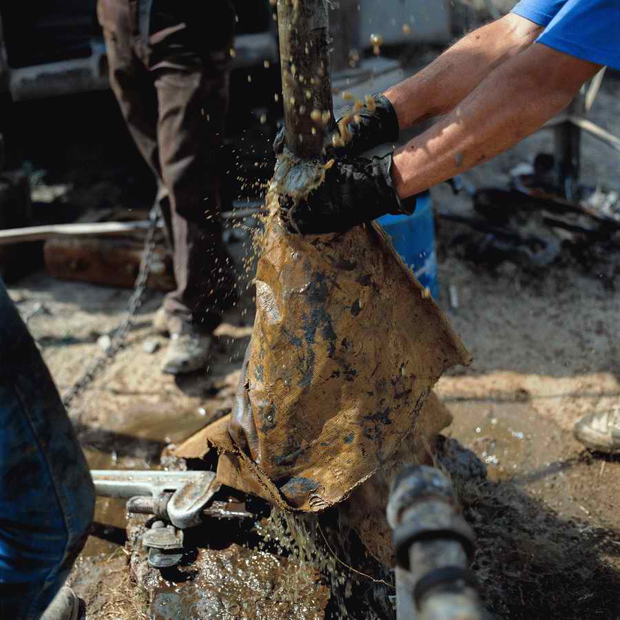 Industry & Transportation - Photodisc ></a>
<script language=JavaScript> 
  var txt = 