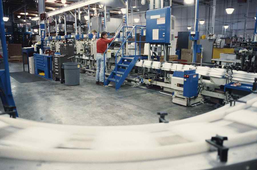 Industry & Transportation - Photodisc ></a>
<script language=JavaScript> 
  var txt = 