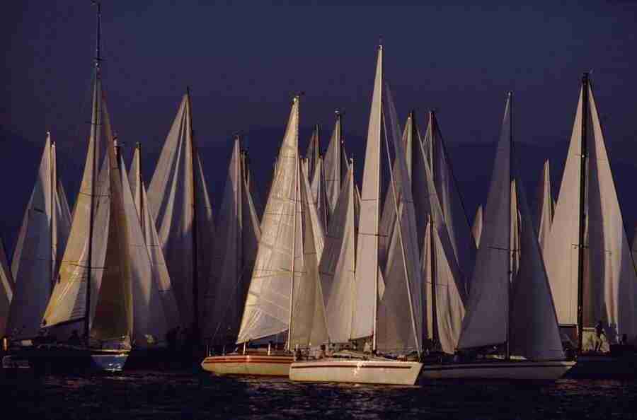 Internatinal Sports - Photodisc ></a>
<script language=JavaScript> 
  var txt = 