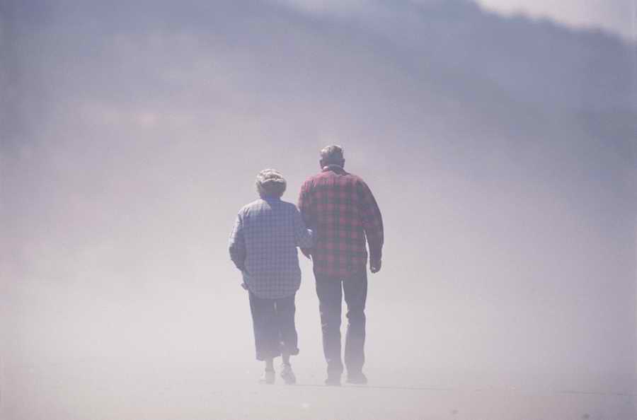 Mature LifeStyles - Photodisc ></a>
<script language=JavaScript> 
  var txt = 