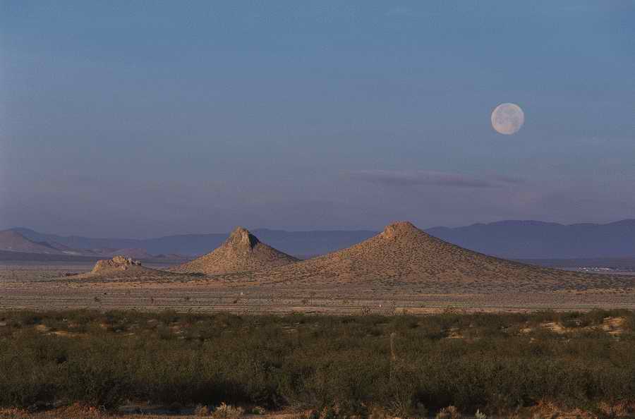 Nature Scenes - Photodisc ></a>
<script language=JavaScript> 
  var txt = 