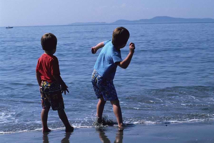 People & Lifestyles - Photodisc ></a>
<script language=JavaScript> 
  var txt = 