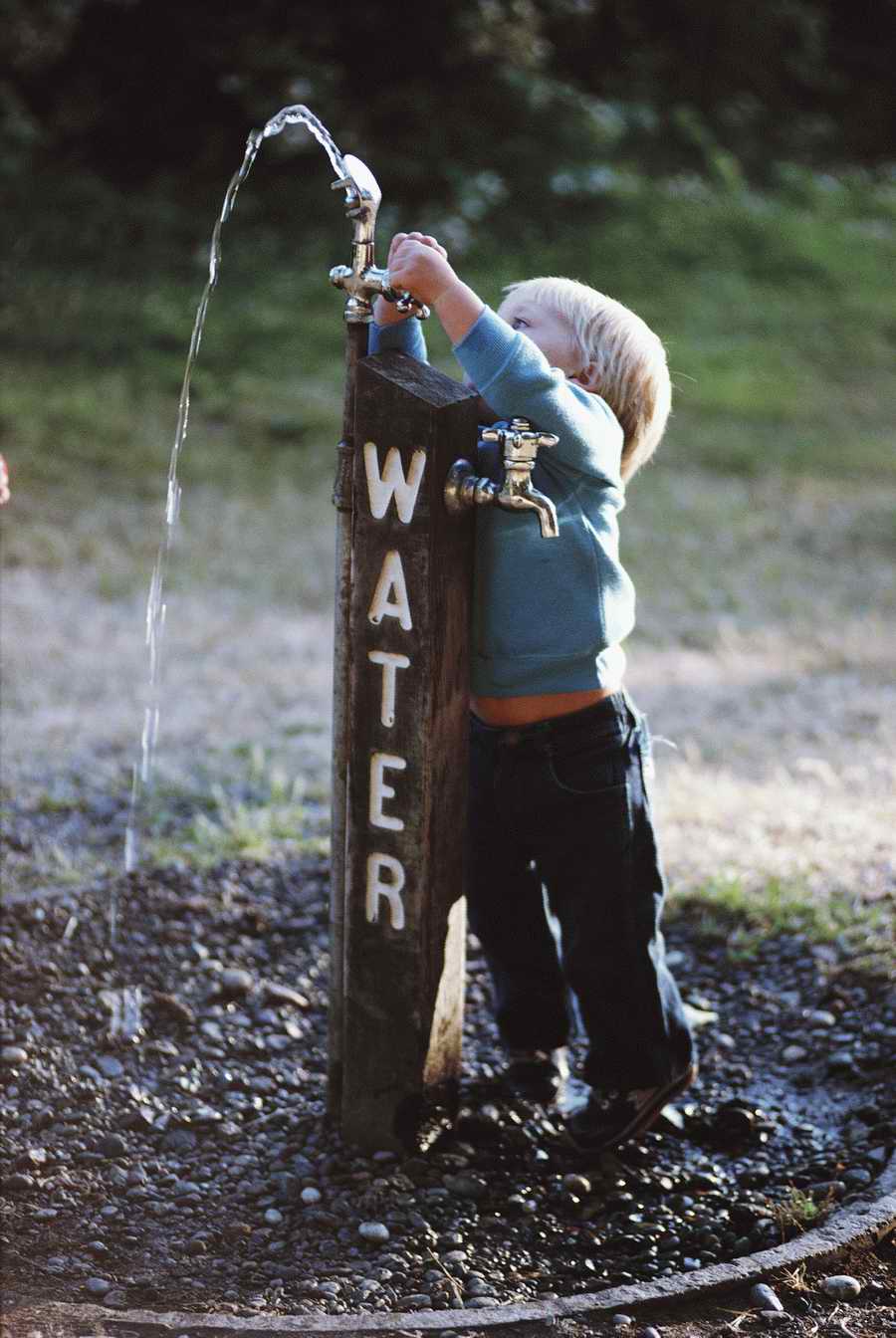 People & Lifestyles - Photodisc ></a>
<script language=JavaScript> 
  var txt = 