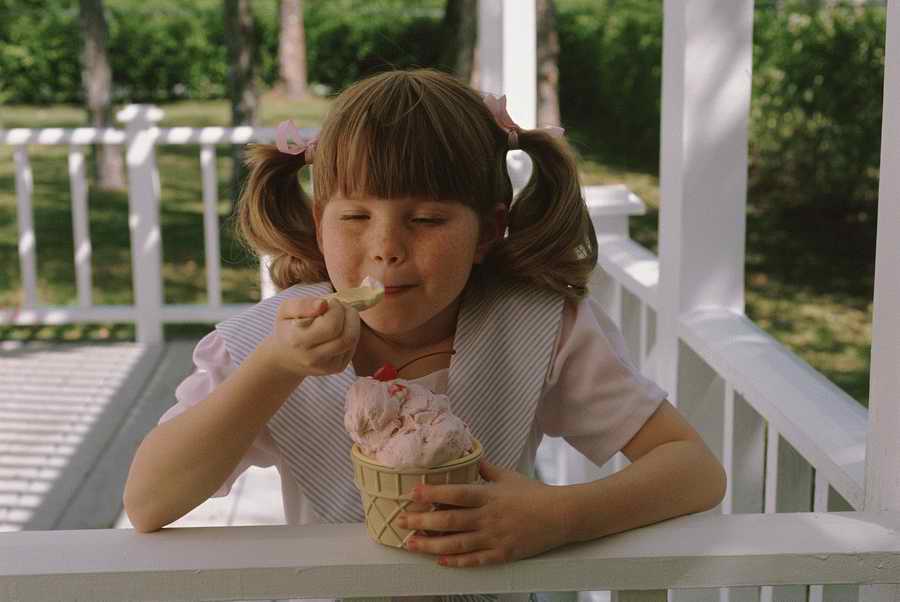 People & Lifestyles - Photodisc ></a>
<script language=JavaScript> 
  var txt = 