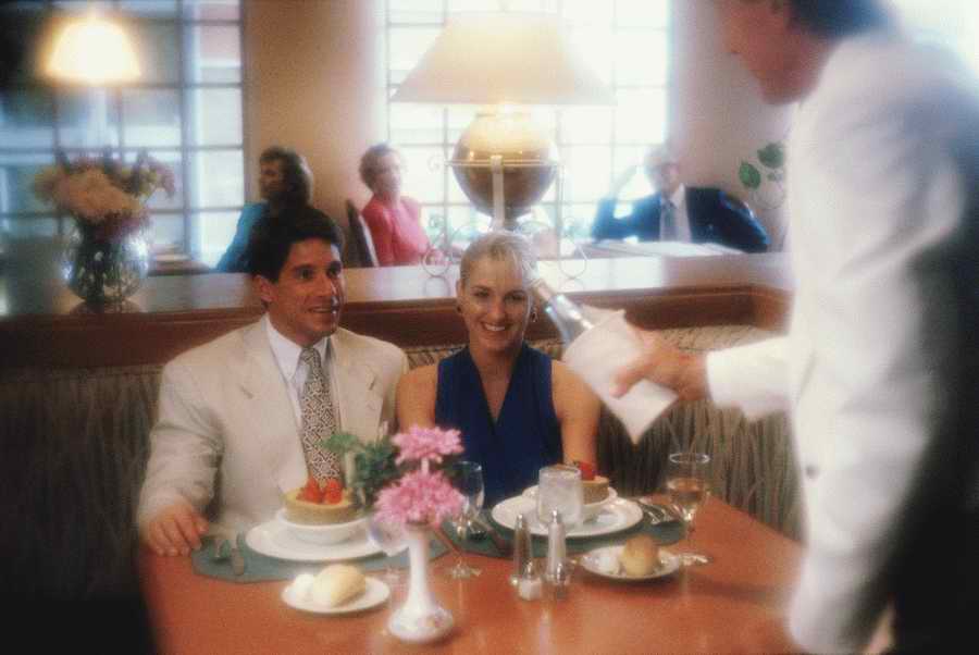 People & Lifestyles - Photodisc ></a>
<script language=JavaScript> 
  var txt = 