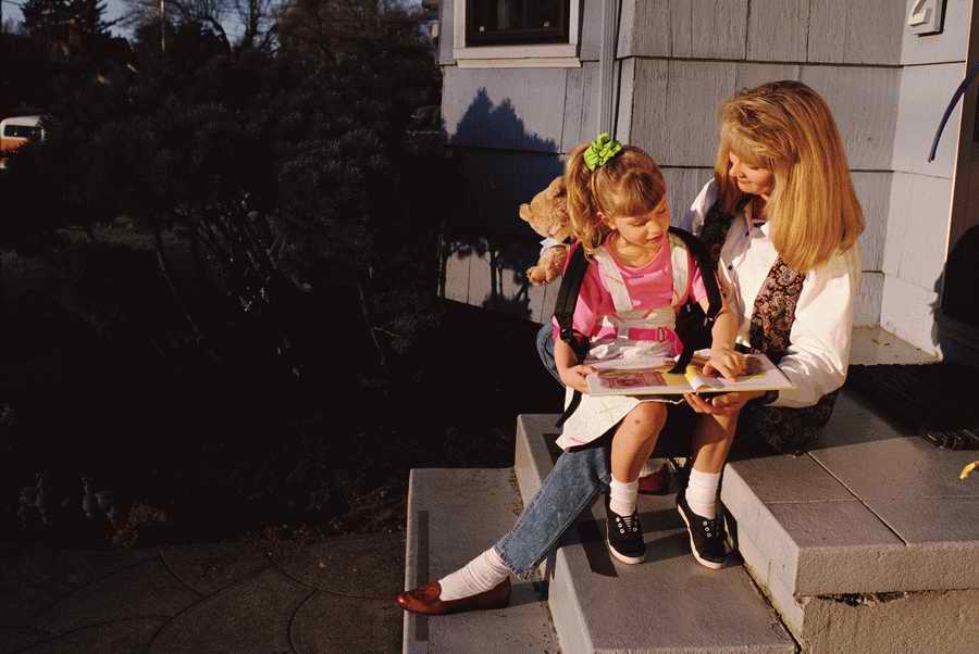 People & Lifestyles - Photodisc ></a>
<script language=JavaScript> 
  var txt = 