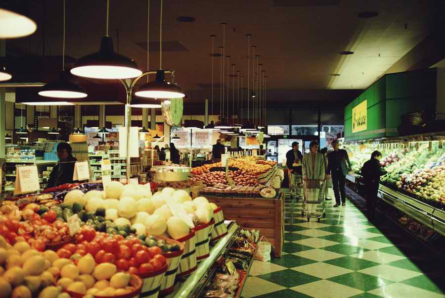 People & Lifestyles - Photodisc ></a>
<script language=JavaScript> 
  var txt = 