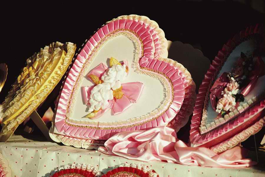 People & Lifestyles - Photodisc ></a>
<script language=JavaScript> 
  var txt = 